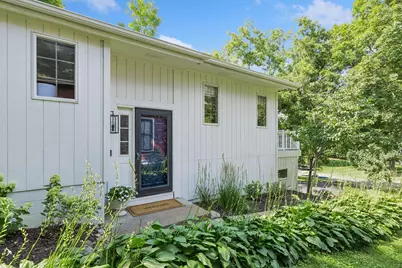 20475 Summerville Road, Deephaven, MN 55331 - Photo 22