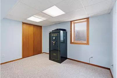 707 Washington Avenue, Crookston, MN 56716 - Photo 20