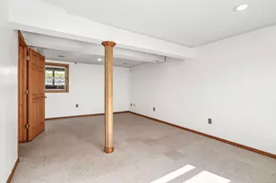 606 Grospoint Ln N, Oakdale, MN 55128 - Photo 22
