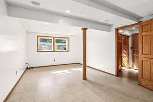 606 Grospoint Ln N, Oakdale, MN 55128 - Photo 18
