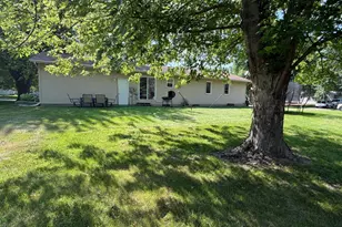 2201 23rd St NE, Willmar, MN 56201 - Photo 4