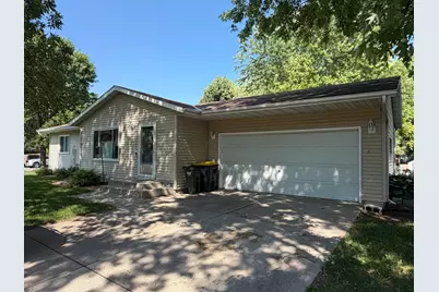 2201 23rd Street SW, Willmar, MN 56201 - Photo 2