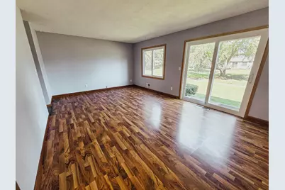 7618 Hampshire Avenue N, Brooklyn Park, MN 55428 - Photo 14