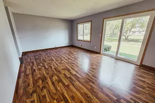 7618 Hampshire Ave N, Brooklyn Park, MN 55428 - Photo 14