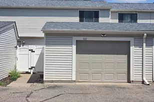 7618 Hampshire Ave N, Brooklyn Park, MN 55428 - Photo 2