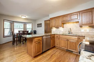 6991 Raven Ct, Eden Prairie, MN 55346 - Photo 6