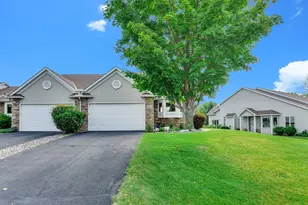 4831 Greenhaven Dr, White Bear Lake, MN 55127 - Photo 2