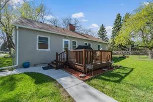 1019 Ash St, Alexandria, MN 56308 - Photo 8