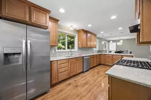 1425 Orkla Dr, Golden Valley, MN 55427 - Photo 4