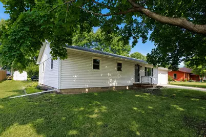 1013 9th Street, Gaylord, MN 55334 - Photo 2