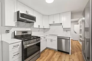 2218 Irving Ave N, Minneapolis, MN 55411 - Photo 6