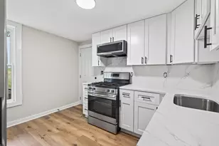 2218 Irving Ave N, Minneapolis, MN 55411 - Photo 1