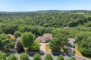 1149 River Ridge Rd, River Falls, WI 54022 - Photo 2