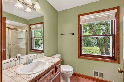 18401 Beaverwood Hill, Minnetonka, MN 55345 - Photo 32