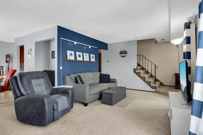 2201 Stroden Circle, Golden Valley, MN 55427 - Photo 4