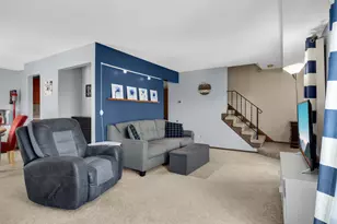 2201 Stroden Cir, Golden Valley, MN 55427 - Photo 4