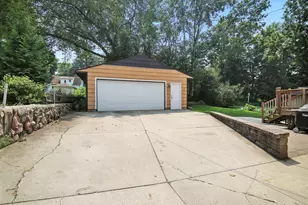 139 Phelps St, Owatonna, MN 55060 - Photo 28