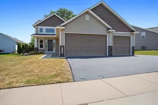 22424 Canova Ct, Farmington, MN 55024 - Photo 1