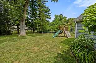 891 Edgewater Ave, Shoreview, MN 55126 - Photo 20