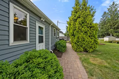 891 Edgewater Avenue, Shoreview, MN 55126 - Photo 18