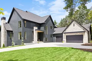 2980 Washta Bay Ct, Chanhassen, MN 55331 - Photo 2