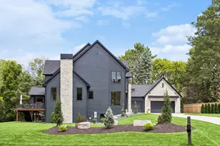 2980 Washta Bay Ct, Chanhassen, MN 55331 - Photo 4