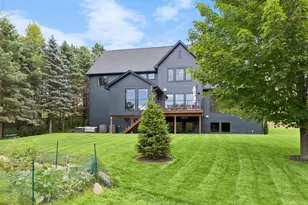 2980 Washta Bay Ct, Chanhassen, MN 55331 - Photo 8