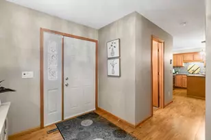 13108 Gemstone Ct, Apple Valley, MN 55124 - Photo 4