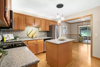 13108 Gemstone Court, Apple Valley, MN 55124 - Photo 8