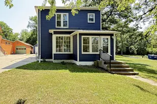 143 Washington St, Granite Falls, MN 56241 - Photo 2