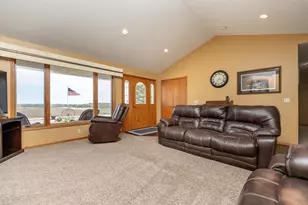 7195 County Road 10 E, Chaska, MN 55318 - Photo 6