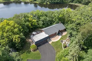 335 Pineview Ln N, Plymouth, MN 55441 - Photo 2