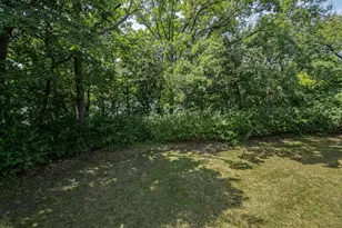 335 Pineview Ln N, Plymouth, MN 55441 - Photo 8