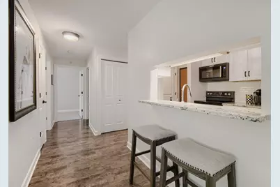 1729 6th Street NE #9, Minneapolis, MN 55413 - Photo 6