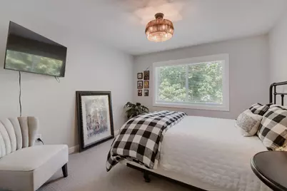 1729 6th Street NE #9, Minneapolis, MN 55413 - Photo 10