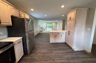 2608 10th St SW, Willmar, MN 56201 - Photo 6