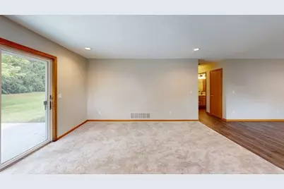 2608 10th Street SW, Willmar, MN 56201 - Photo 12
