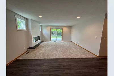 2608 10th Street SW, Willmar, MN 56201 - Photo 8