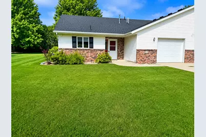 2608 10th Street SW, Willmar, MN 56201 - Photo 1