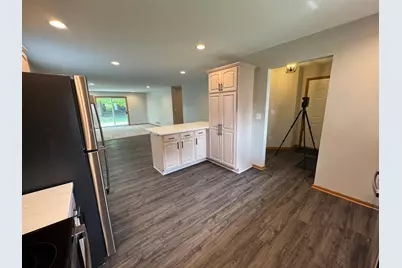 2608 10th Street SW, Willmar, MN 56201 - Photo 8