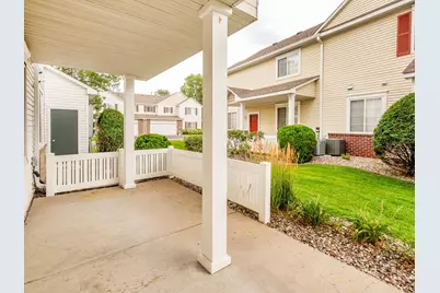 11011 Oak Grove Circle #B, Woodbury, MN 55129 - Photo 10