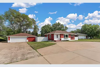 2132 Atlantic Street, Maplewood, MN 55109 - Photo 1
