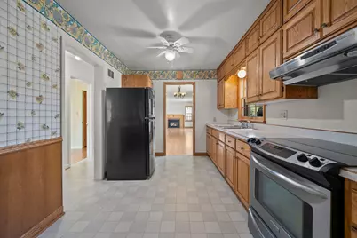 4366 Thomas Avenue N, Minneapolis, MN 55412 - Photo 24