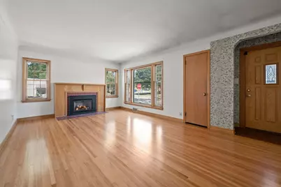 4366 Thomas Avenue N, Minneapolis, MN 55412 - Photo 10