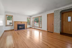4366 Thomas Ave N, Minneapolis, MN 55412 - Photo 10