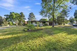 5324 Horizon Dr NE, Fridley, MN 55421 - Photo 2