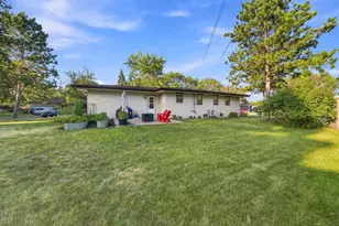 5324 Horizon Dr NE, Fridley, MN 55421 - Photo 24