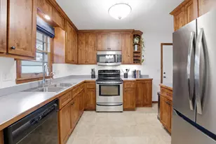 5324 Horizon Dr NE, Fridley, MN 55421 - Photo 10