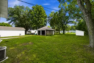 19 12th St NE, Faribault, MN 55021 - Photo 32