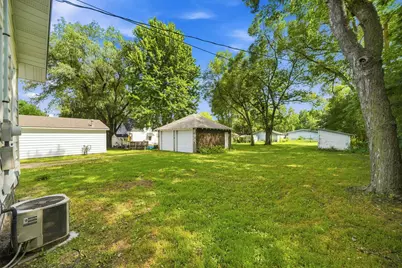 19 12th Street NE, Faribault, MN 55021 - Photo 32